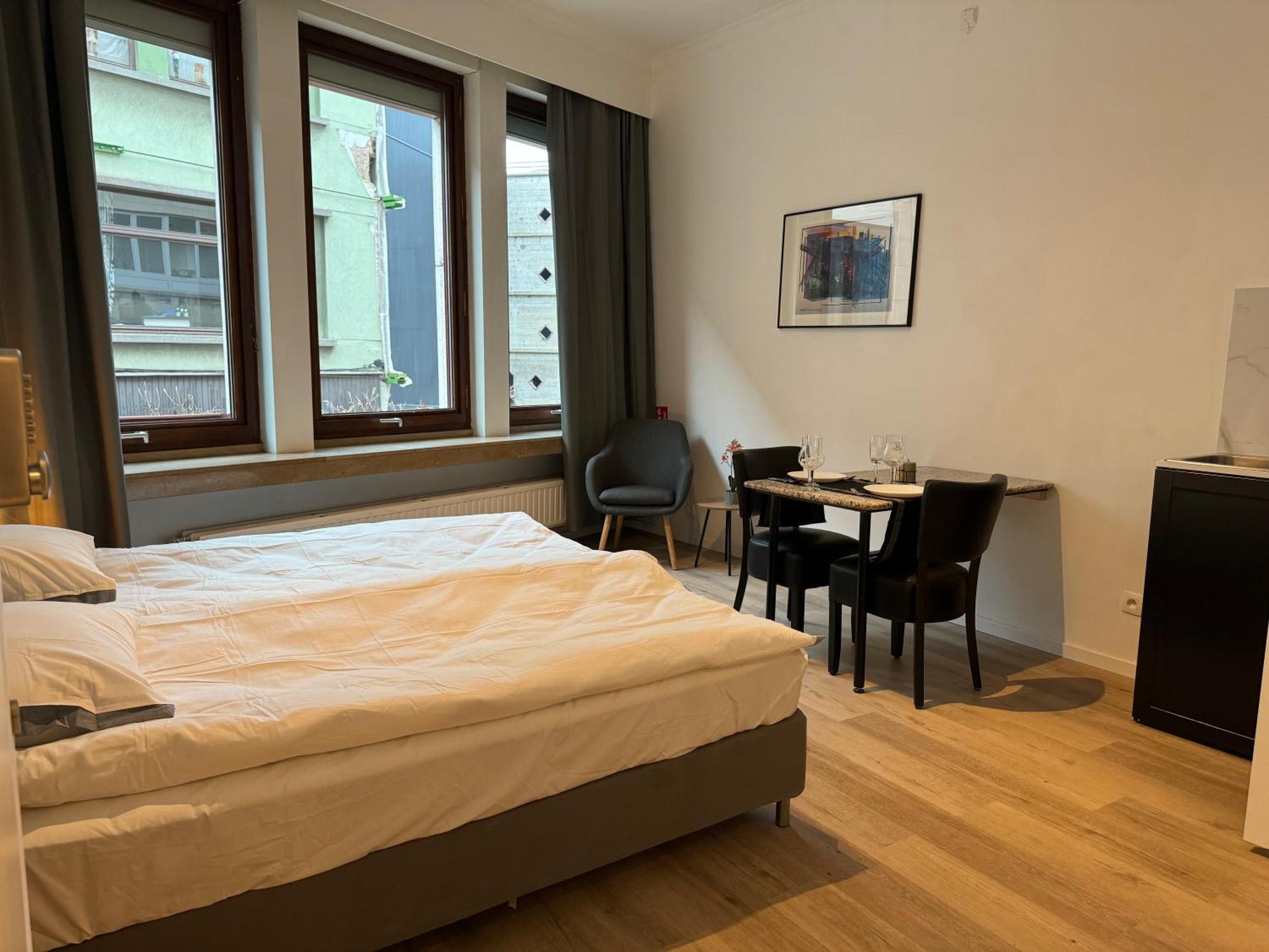 Two Bedroom Loft In The City Center By The Meir Antwerp Exterior photo
